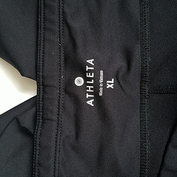 ATHLETA Cropped Yoga Pants - Picture 4 of 4